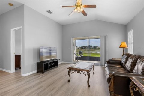 House in Leesburg, Florida 2 bedrooms, 123 sq.m. № 1791842 - photo 4