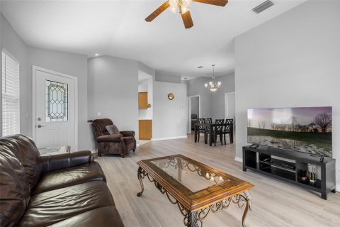 House in Leesburg, Florida 2 bedrooms, 123 sq.m. № 1791842 - photo 7