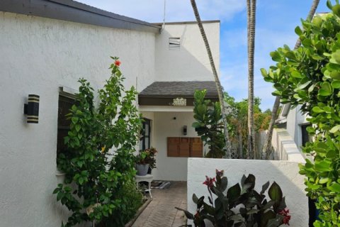House in Weston, Florida 5 bedrooms, 229.93 sq.m. № 2086551 - photo 3