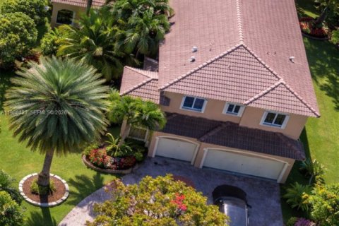 Дом в Хомстед, Флорида 5 спален, 331.38м2 № 2048850