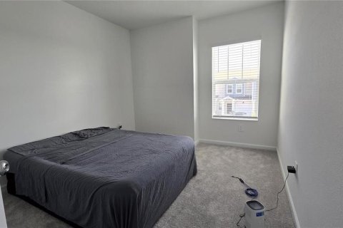 Touwnhouse à louer à Poinciana, Floride: 3 chambres, 176.51 m2 № 2387523 - photo 15