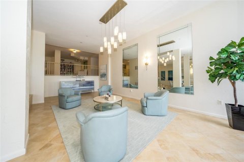 Condo in Sarasota, Florida, 2 bedrooms  № 1297307 - photo 16