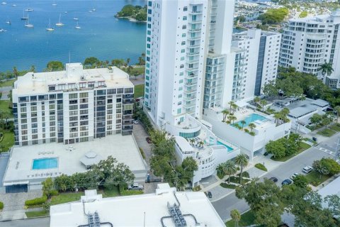Condo in Sarasota, Florida, 2 bedrooms  № 1297307 - photo 7
