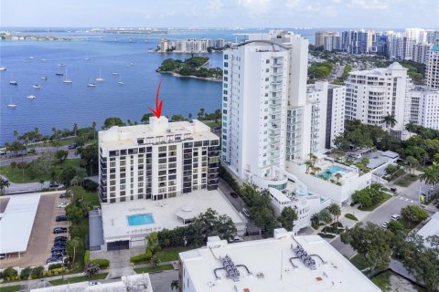 Condo in Sarasota, Florida, 2 bedrooms  № 1297307 - photo 6