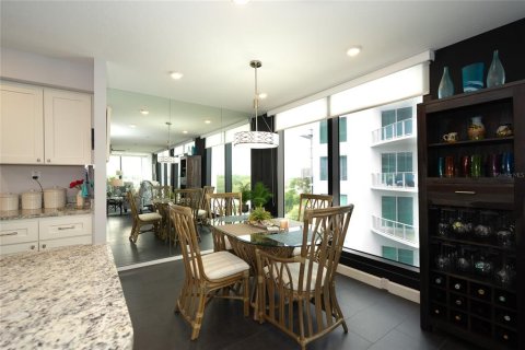 Condo in Sarasota, Florida, 2 bedrooms  № 1297307 - photo 28