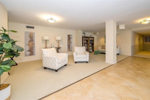 Condo in Sarasota, Florida, 2 bedrooms  № 1297307 - photo 19
