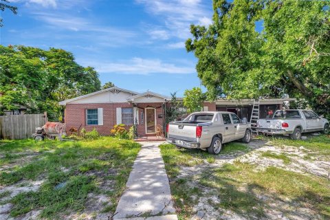 House in Tampa, Florida 3 bedrooms, 130.62 sq.m. № 1869240 - photo 26