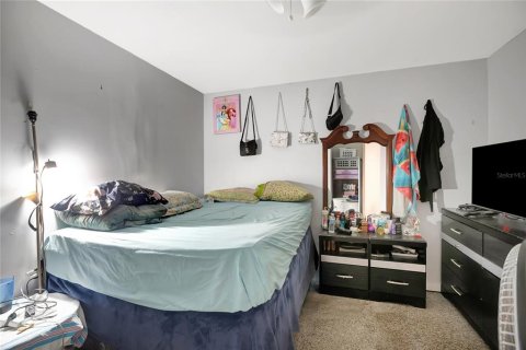 House in Tampa, Florida 3 bedrooms, 130.62 sq.m. № 1869240 - photo 17