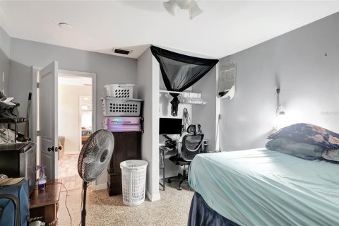 House in Tampa, Florida 3 bedrooms, 130.62 sq.m. № 1869240 - photo 6