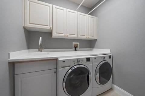 Condominio en venta en Bradenton, Florida, 3 dormitorios, 282.98 m2 № 1644058 - foto 29