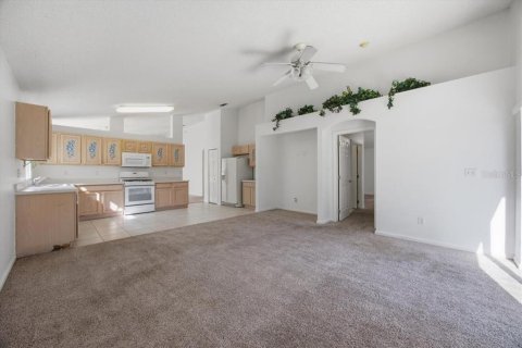 Casa en venta en Clermont, Florida, 4 dormitorios, 175.49 m2 № 2145395 - foto 20