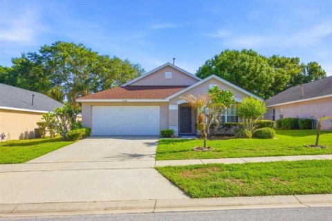 Casa en Clermont, Florida 4 dormitorios, 175.49 m2 № 2145395