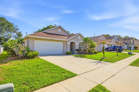 Casa en venta en Clermont, Florida, 4 dormitorios, 175.49 m2 № 2145395 - foto 2