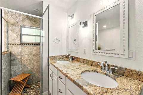 House in Winter Garden, Florida 3 bedrooms, 206.71 sq.m. № 1852496 - photo 21