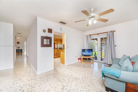 Купить виллу или дом в Майами, Флорида 3 спальни, 150.41м2, № 1452813 - фото 26