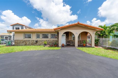 Купить виллу или дом в Майами, Флорида 3 спальни, 150.41м2, № 1452813 - фото 5