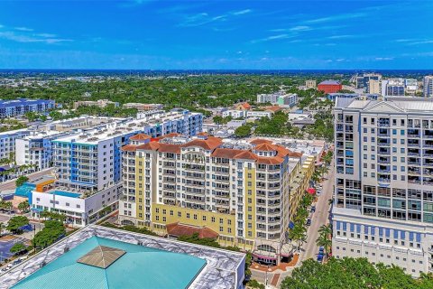 Condo in Sarasota, Florida, 2 bedrooms № 2202368 - photo 3