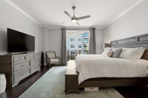 Condo in Sarasota, Florida, 2 bedrooms № 2202368 - photo 19