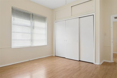 House in Tampa, Florida 3 bedrooms, 110.37 sq.m. № 2237734 - photo 16