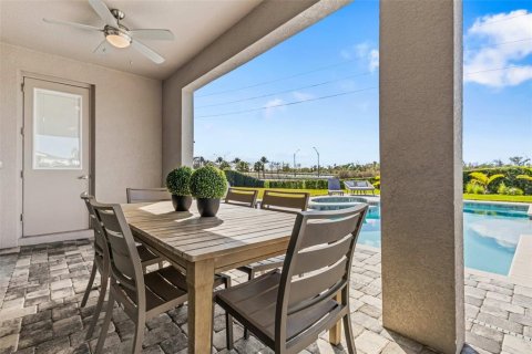 Casa en venta en Kissimmee, Florida, 5 dormitorios, 239.13 m2 № 2384075 - foto 22