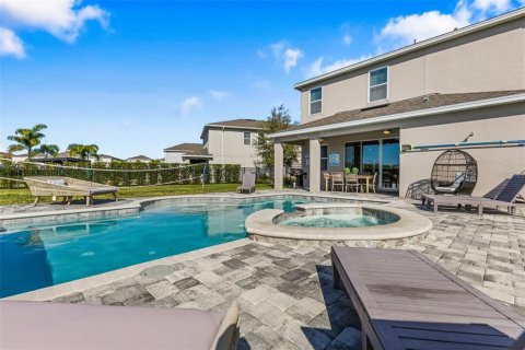 Casa en venta en Kissimmee, Florida, 5 dormitorios, 239.13 m2 № 2384075 - foto 26