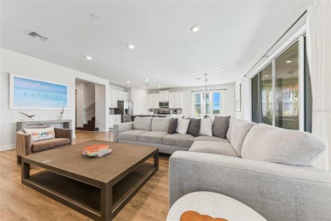 Casa en venta en Kissimmee, Florida, 5 dormitorios, 239.13 m2 № 2384075 - foto 7