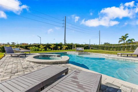 Casa en venta en Kissimmee, Florida, 5 dormitorios, 239.13 m2 № 2384075 - foto 24