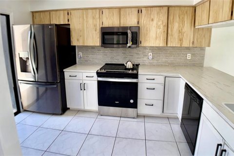 Duplex in Orlando, Florida 3 bedrooms, 121.89 sq.m. № 1807481 - photo 19