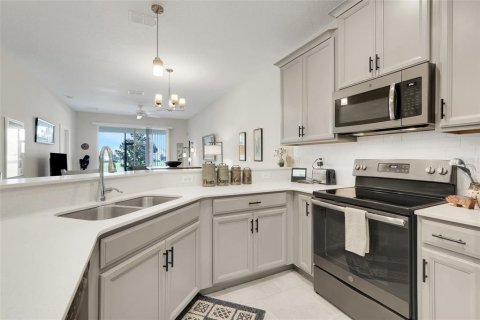 Villa ou maison à vendre à Clermont, Floride: 2 chambres, 127.65 m2 № 1901990 - photo 5