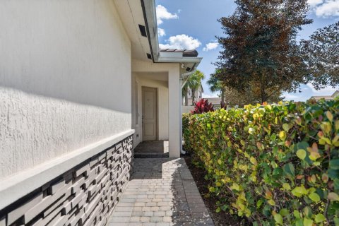 Villa ou maison à vendre à Deerfield Beach, Floride: 4 chambres, 202.43 m2 № 2433959 - photo 4