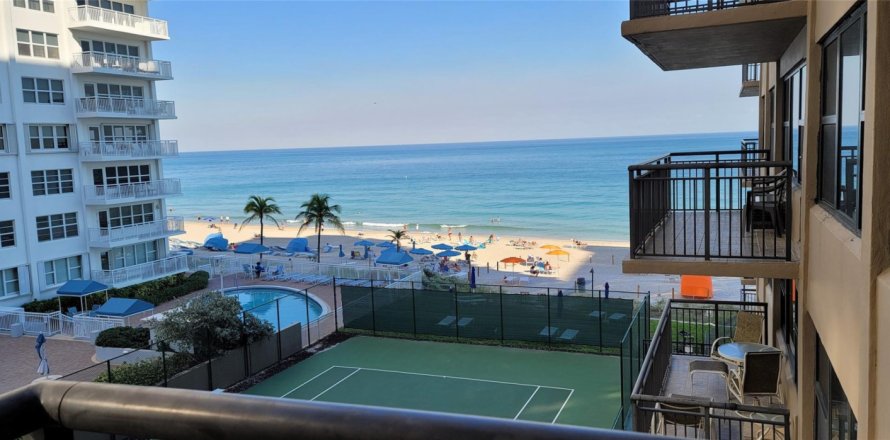 Condominio en Fort Lauderdale, Florida, 1 dormitorio № 963742