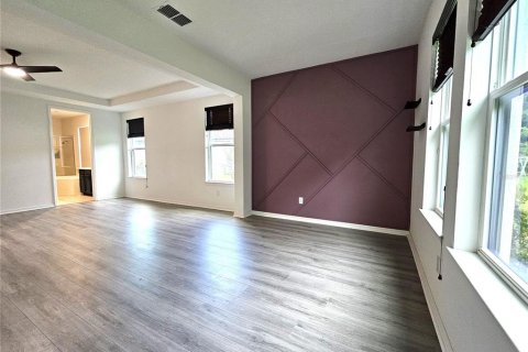 Casa en venta en Kissimmee, Florida, 5 dormitorios, 381.74 m2 № 1900139 - foto 19