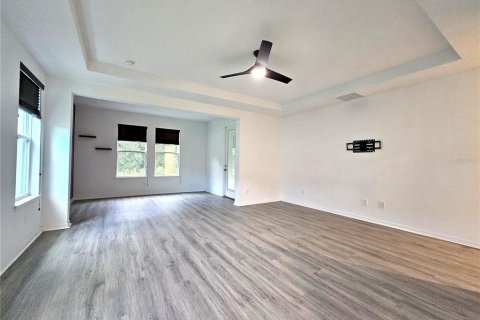 Casa en venta en Kissimmee, Florida, 5 dormitorios, 381.74 m2 № 1900139 - foto 18