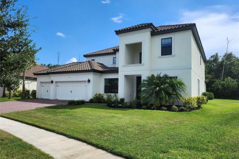 Casa en venta en Kissimmee, Florida, 5 dormitorios, 381.74 m2 № 1900139 - foto 2