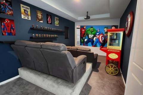 Casa en venta en Kissimmee, Florida, 5 dormitorios, 381.74 m2 № 1900139 - foto 24