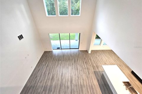 Casa en venta en Kissimmee, Florida, 5 dormitorios, 381.74 m2 № 1900139 - foto 15