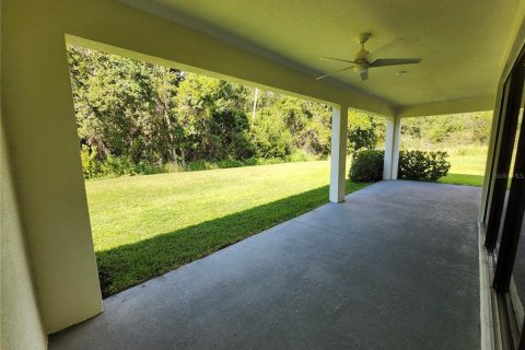 Casa en venta en Kissimmee, Florida, 5 dormitorios, 381.74 m2 № 1900139 - foto 6