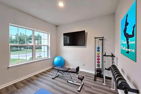 Casa en venta en Kissimmee, Florida, 5 dormitorios, 381.74 m2 № 1900139 - foto 10