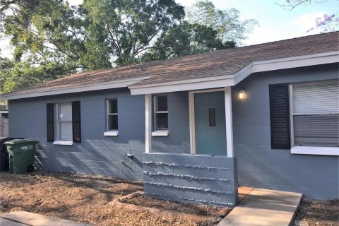 Casa en alquiler en Tampa, Florida, 3 dormitorios, 130.06 m2 № 1821032 - foto 1