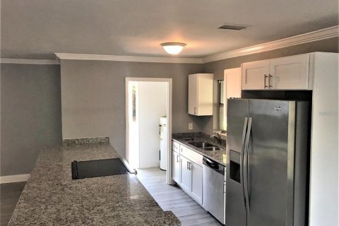 Casa en alquiler en Tampa, Florida, 3 dormitorios, 130.06 m2 № 1821032 - foto 6