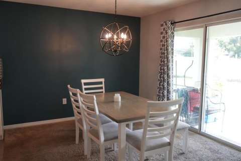 House in Zephyrhills, Florida 4 bedrooms, 171.5 sq.m. № 1835371 - photo 5