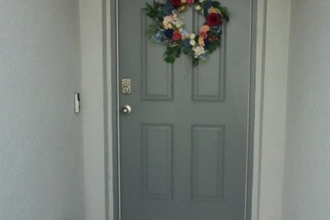 House in Zephyrhills, Florida 4 bedrooms, 171.5 sq.m. № 1835371 - photo 3