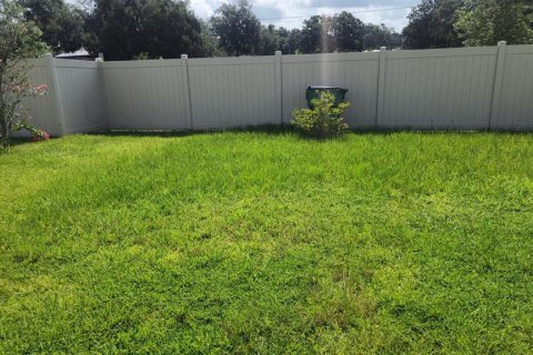 House in Zephyrhills, Florida 4 bedrooms, 171.5 sq.m. № 1835371 - photo 19