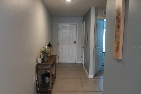 House in Zephyrhills, Florida 4 bedrooms, 171.5 sq.m. № 1835371 - photo 13