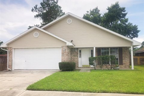 Casa en venta en Middleburg, Florida, 3 dormitorios, 137.5 m2 № 1787777 - foto 1