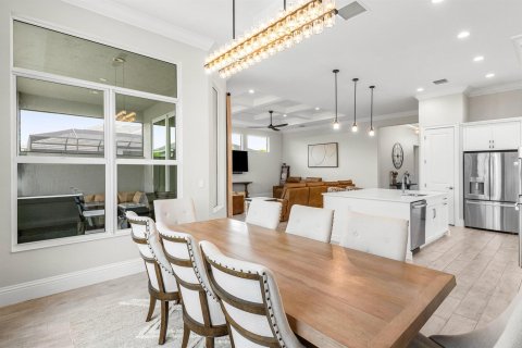 Villa ou maison à vendre à Port St. Lucie, Floride: 4 chambres, 247.31 m2 № 2350712 - photo 18