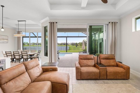 Villa ou maison à vendre à Port St. Lucie, Floride: 4 chambres, 247.31 m2 № 2350712 - photo 10