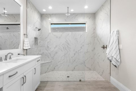 Villa ou maison à vendre à Port St. Lucie, Floride: 4 chambres, 247.31 m2 № 2350712 - photo 24