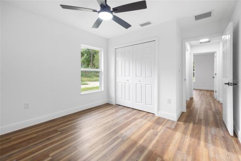House in Ocala, Florida 3 bedrooms, 159.23 sq.m. № 1900335 - photo 17