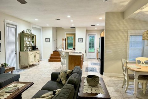 Villa ou maison à vendre à Polk City, Floride: 4 chambres, 323.21 m2 № 1802851 - photo 11